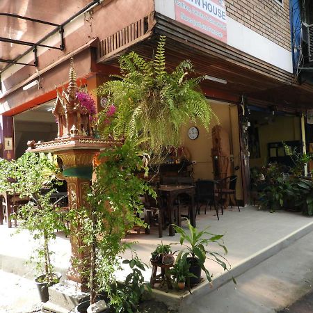 Hotel P'Lyn House Chiang Mai Esterno foto