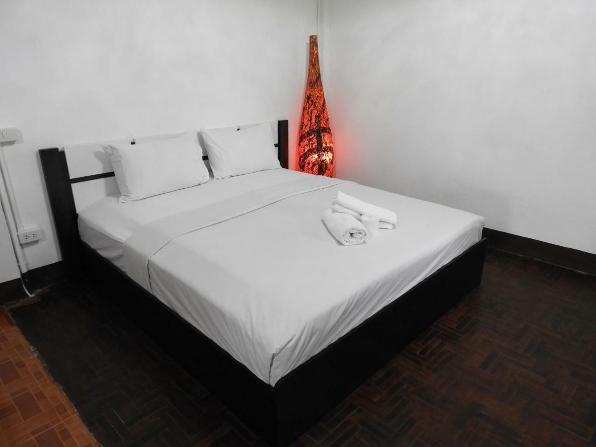 Hotel P'Lyn House Chiang Mai Esterno foto